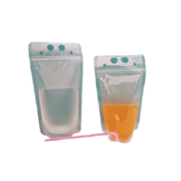 Sachets jetables personnalisés en plastique PE pour boissons de jus avec trou de paille Emballage de boisson alimentaire liquide à l'eau claire