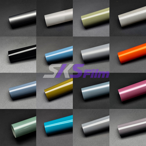 Selbstklebende Autofolie PPF-Vinylfolie in Matt Rot Schwarz, Farbwechselndes PVC, Sandfest, Kratzfest und UV-beständig für die komplette Fahrzeugvollverklebung - Product Image 6