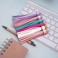 Porte-clés DIY de bonne qualité, écologique, pour sac à main, téléphone, clés de voiture, bijoux, breloques, cadeau pour filles, avec pompon en cuir