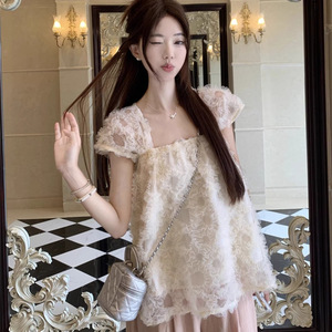 Camisa de manga corta con malla tridimensional de estilo industrial para mujer, cuello cuadrado francés, holgada, para verano - Product Image 2