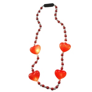 Venta al por mayor de cuentas de corazón que destellan, collar de amor rojo con brillo LED para Mardi Gras y fiesta de San Valentín y suministros de vacaciones - Product Image 5