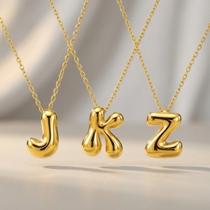 Collar con Colgante de Letra Inicial Personalizada, Chapado en <span class=keywords><strong>Oro</strong></span> de 18K, Acero Inoxidable 316L, Resistente al Agua, Sin Deslustre - Product Image 3