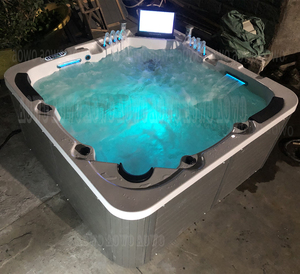 Jacuzzi Exterior con Aislamiento para Actividades Acuáticas Familiares, Sistema de Agua Caliente con Ozono y Sal, Baño Nutritivo para la Piel - Product Image 6