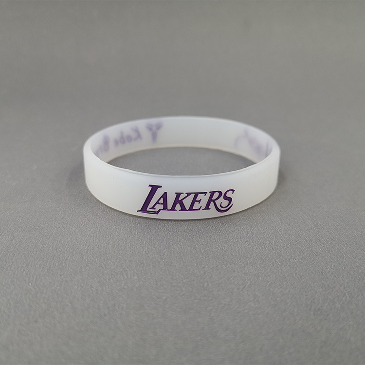 N°24 kobe bryant blanc lumineux