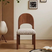 Chaise de salle à manger de style français du milieu du siècle, en bois massif et laine d'agneau, luxueuse et confortable, dossier de style café, pour usage en restaurant