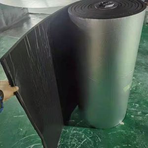 Panneau d'isolation en caoutchouc plastique Rongke B1 Grade, résistance à la compression 200 kPa, auto-adhésif, éponge flexible pour isolation thermique - Product Image 3