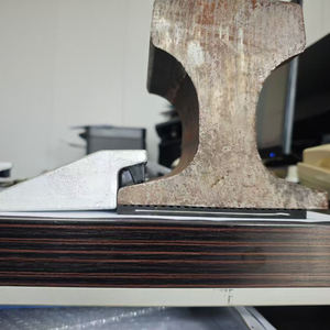 Klem Rel 9220 Baja Tempa Untuk Pengikat Rel Kereta Api, Klem Rel Crane 9220 - Product Image 1