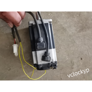 Moteur servo Sanyo Denki R2AA06040FCP00M6 AMAT 0190-64456, surplus de production, occasion - Product Image 2