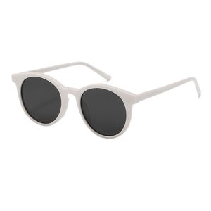 Gafas de sol polarizadas redondas con montura blanca para mujer, protección solar UV400 antideslumbrante, a la moda, para adultos - Product Image 5
