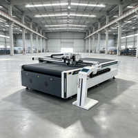 Automatische honingraatkarton digitale vlakbedsnijmachine CNC kartonnen doos digitale CNC snijplotter snijmachine