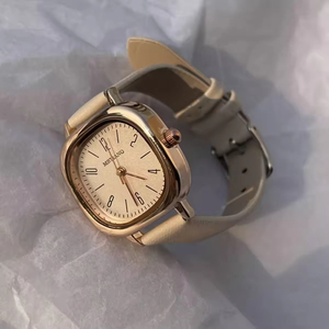 Square <b>watch</b> with an ins-style college vibe, niche design, high-end and understated luxury. - Product Image 3