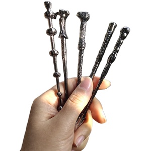 5 uds Magic <span class=keywords><strong>Harry</strong></span> Eye pinceles <span class=keywords><strong>de</strong></span> <span class=keywords><strong>maquillaje</strong></span> película <span class=keywords><strong>Potter</strong></span> varita mágica pinceles <span class=keywords><strong>de</strong></span> <span class=keywords><strong>maquillaje</strong></span> regalo sombra <span class=keywords><strong>de</strong></span> ojos juego <span class=keywords><strong>de</strong></span> pinceles <span class=keywords><strong>de</strong></span> <span class=keywords><strong>maquillaje</strong></span> - Product Image 5