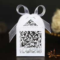 Boîte à bonbons de mariage élégante de style européen, à motifs ajourés, avec fenêtre découpée en papier, boîte cadeau pour chocolats, modèle fabriqué en Chine