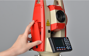 Estación Total Económica Kolida KTS-442UT para Topografía con Alcance sin Reflector de hasta 1000m/1500m - Product Image 6