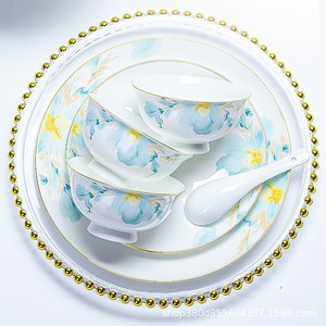 Nuovo Stile Set di Stoviglie in Ceramica con Motivo Peonia, Servizio di Piatti in Porcellana Bone China di Jingdezhen, Set Ciotole e Piatti Adatto al Microonde, Personalizzabile per la Casa - Product Image 2