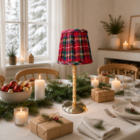 Lampe de table de Noël sans fil rechargeable, abat-jour plissé à motif écossais, tige en bambou, fonctionne sur piles, cadeau de Noël lumineux
