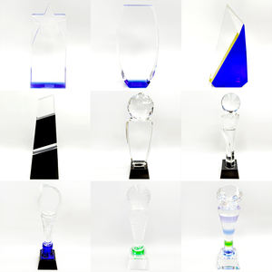 Diocai光泽玻璃水晶奖杯在全球风险投资峰会上获得新兴领导者年度荣誉奖 - Product Image 3