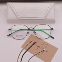 Estilo retro unisex de titanio, textura alta, de moda, ultra ligero, Forma de cara múltiple, adecuado para marcos de anteojos 91971