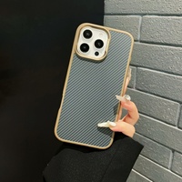 Coques de téléphone en silicone robuste et fin avec chargement magnétique, dos en PC et côtés en TPU souple pour iPhone 16, 16 Plus, 16 Pro, 16 Pro Max
