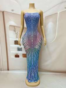 ชุดเดรสยาวถึงพื้นสำหรับงานปาร์ตี้ชุดราตรีชุดราตรีชุดราตรีเปิดไหล่ติดเพชรสีรุ้ง - Product Image 4