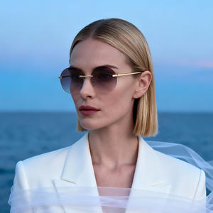 Nouvelles lunettes de soleil rondes pour femmes, monture en métal, verres PC UV400, type 3, légères, tendance, numéro de pièce 7601 - Product Image 3