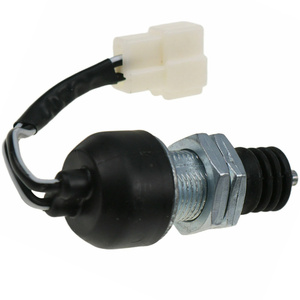 Interruptor de Seguridad 5T057-42230 para Tractor B2301 B26 B2601 B2650 B3350 - Product Image 3