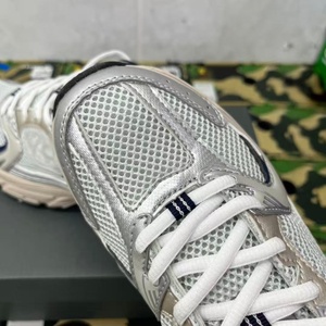 Chaussures de sport d'été pour hommes et femmes. Chaussures de marque de créateur. Style classique intemporel Personnalisation de haute qualité - Product Image 5