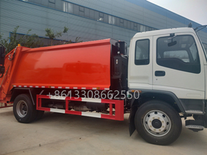 Nuevo Camión Compactador de Basura ISUZU 2025 de Tamaño Mediano, 6cbm 8cbm, Cargador Trasero, Camión de Compresión de Basura - Product Image 3