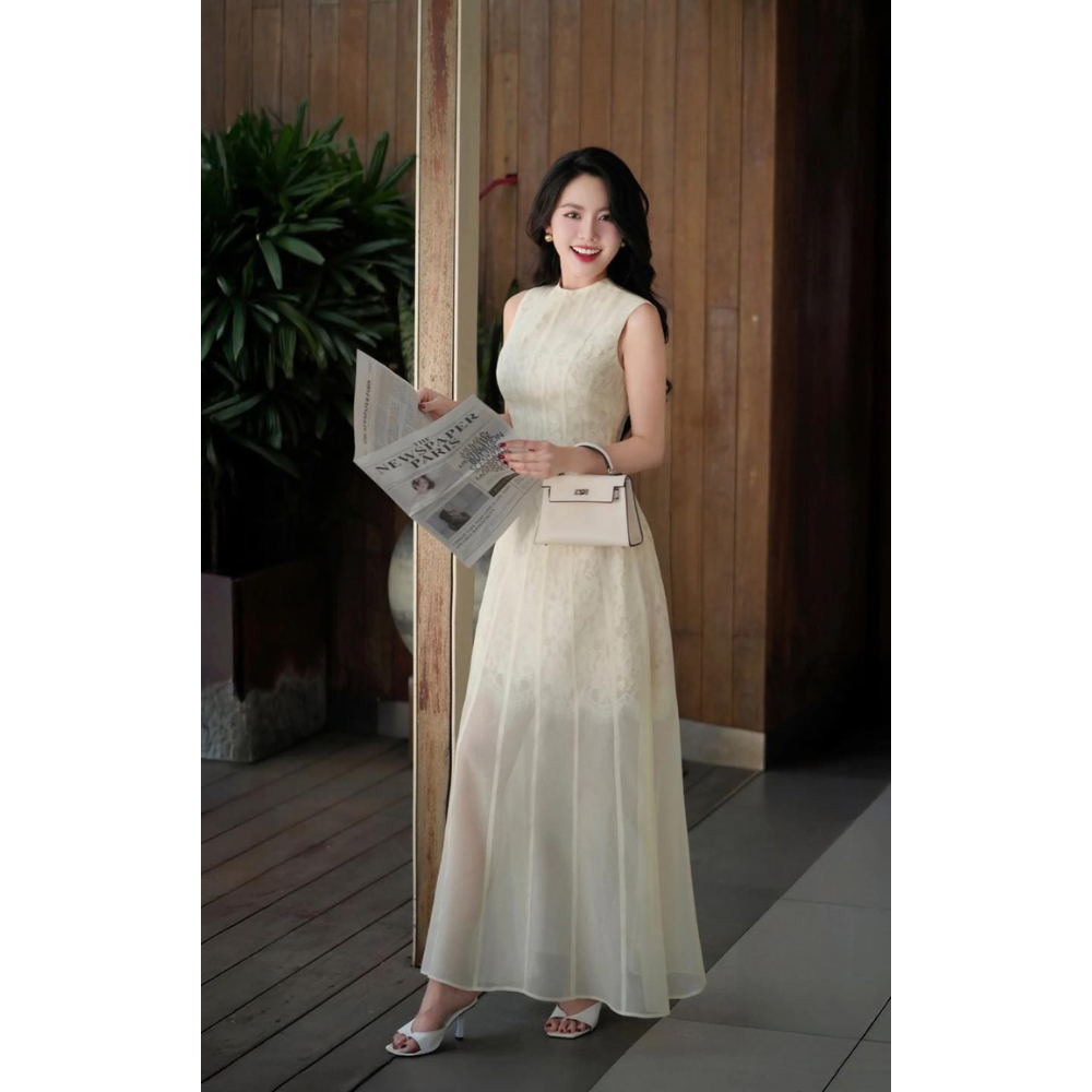 สีเหลืองอ่อน