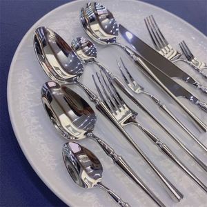 ชุดช้อนส้อมมีดสเตนเลสสตีล 304 ชุบเงิน สำหรับของหวานและอาหารค่ำ - Product Image 3