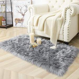 Tapis <span class=keywords><strong>de</strong></span> chambre à coucher en fourrure moelleuse <span class=keywords><strong>de</strong></span> luxe sur mesure en gros, <span class=keywords><strong>pas</strong></span> <span class=keywords><strong>cher</strong></span>, tapis <span class=keywords><strong>de</strong></span> sol en fausse fourrure, tapis touffetés en polypropylène - Product Image 2