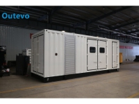 Groupe électrogène diesel conteneurisé 1500 kW ultra-silencieux à faible consommation de carburant triphasé 480 V 50/60 Hz pour grandes usines et zones minières