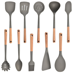 Ensemble de 11 ustensiles de cuisine en silicone avec manche en bois naturel, résistants à la chaleur, avec seau - Product Image 2