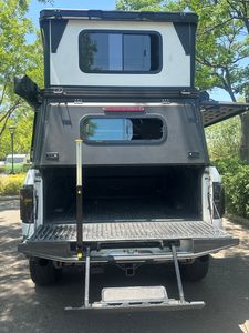 Tente <span class=keywords><strong>de</strong></span> camping-car tout-terrain moderne 4x4 en aluminium, auvent à coque dure et étanche pour camionnette, tente <span class=keywords><strong>de</strong></span> camping <span class=keywords><strong>pliable</strong></span> pour <span class=keywords><strong>2</strong></span> <span class=keywords><strong>personnes</strong></span> - Product Image 4