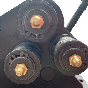 Machine à cintrer ronde, plieuse de tuyaux à trois rouleaux, plieuse de conduites, machine à arrondir, rouleau manuel à engrenages pour cintrage d'anneaux - Product Image 3