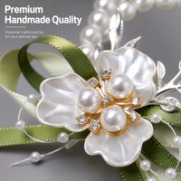 Ensemble de corsages et boutonnières de la série verte avec perles, ruban de satin et fleurs pour la mariée, le marié, les demoiselles d'honneur et la décoration de banquets de mariage