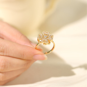 Anillos Antiestrés Giratorios de Trébol de Cuatro Hojas con Circonita para Mujer, <span class=keywords><strong>Anillo</strong></span> Fidget Spinner de Acero Inoxidable, Joyería Estética, Regalo - Product Image 3