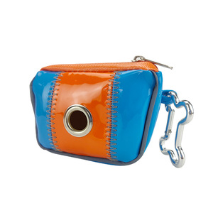 Distributeur de sacs à déjections canines portable, couleur orange, en cuir miroir avec mousqueton pour utilisation en extérieur - Product Image 4