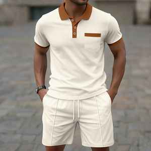Conjunto de Camiseta Polo y Pantalones Cortos para Hombre, Tejido de Punto Crema, Poliéster/Algodón, Sin Costuras, Color Sólido, Transpirable, Estilo Casual para Otoño, con Ribete Marrón - Product Image 5