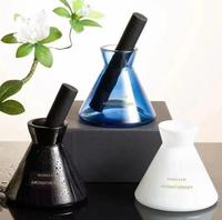 Vente en gros Sablier Triangle Reed Diffuseur Bouteille 220 ml Bouteille d'aromathérapie en verre personnalisée