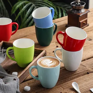 Nhà cung cấp Trung Quốc 400ml màu sứ Cappuccino Cup và chiếc đĩa