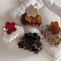 Pince à cheveux florale moyenne en acétate de cellulose Qianjin, pince requin pour coiffures mi-attachées, accessoires capillaires haut de gamme en gros