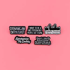 Sming Pins <span class=keywords><strong>Shenanigan</strong></span> Liefhebber Email Pin Paddle Sneller Ik Hoor Banjos Revers Badge Legering Tekst Custom Broche Kleding Rugzak - Product Image 3