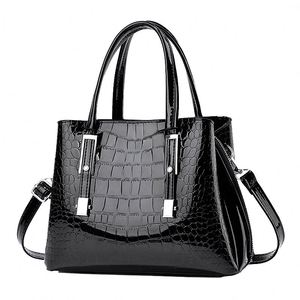 Knitted Handbag Niche Bucket Tote Bag Casual One-shoulder Woven Carrying Bag - Product Image 3