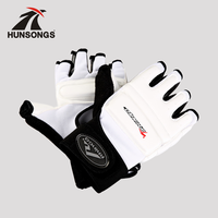 Équipement d'entraînement OEM de gants de taekwondo professionnels rouges et bleus unisexes de la foire de Canton de Chine