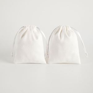Sac à cordon en velours personnalisé, emballage en tissu recyclable pour cadeaux, sac à cordon élégant et durable - Product Image 5