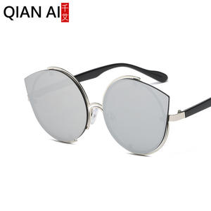 Gafas de Sol Redondas para Mujer Qianai, Color Plateado, 100% Protección UV, Estilo Urbano, para Salidas y Fiestas - Product Image 2