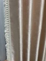 Cortinas Personalizadas de Alta Gama, Estilo Moderno Minimalista, Acabado Brillante, Aislamiento Térmico, Opacas, para Hotel y Sala de Estar