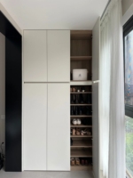 Armoire minimaliste sans poignées, blanche, pour chambre à coucher, porte à charnières, finition laquée, rangement