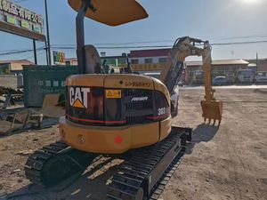 รถขุด CAT 303CR ขนาด 3 ตัน พร้อมบุ้งกี๋ขุดขนาด 0.15 ลูกบาศก์เมตร รถขุดตีนตะขาบ CAT 303CR มือสอง - Product Image 3